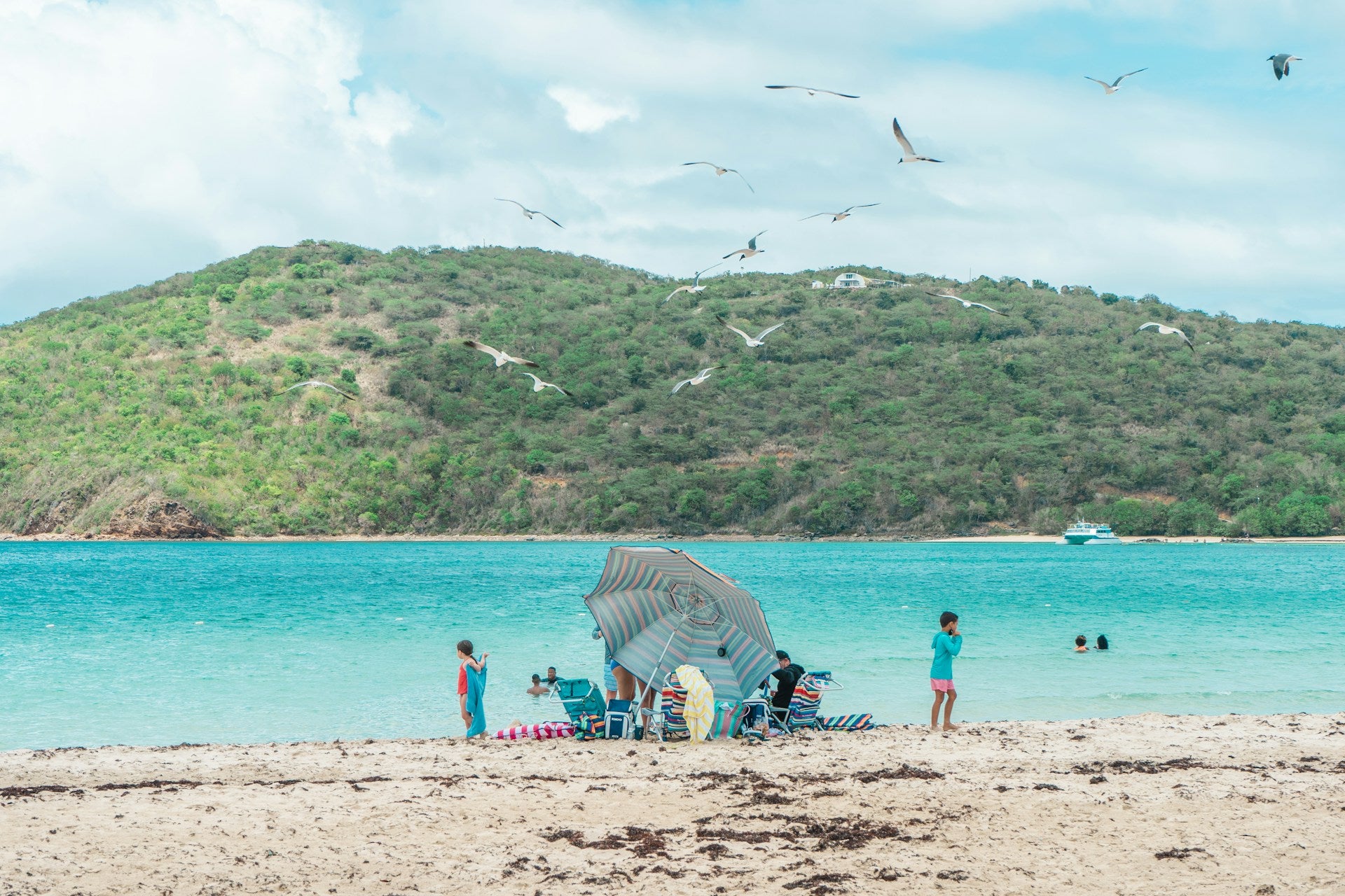 The Importance of After-Sun Care: Why It’s Just as Important as Sunscreen